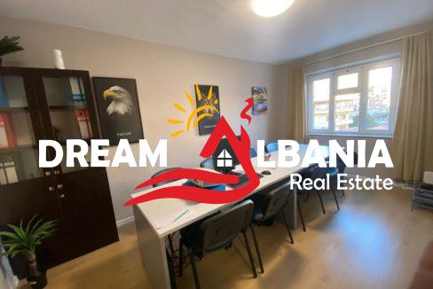 2c00b978-8eeb-4bf1-8e8e-03f0d4cccb7e