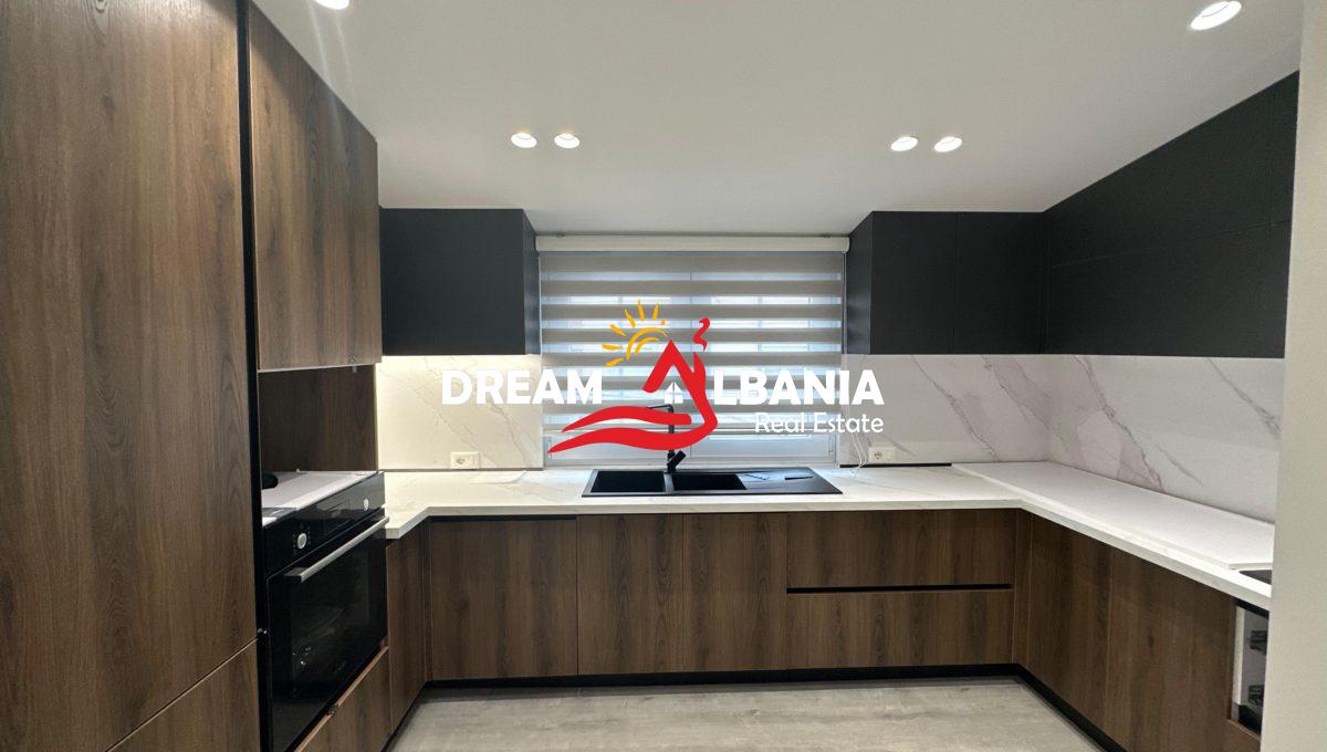 Jepen me qera 3 apartamente 2+1 tek rruga e Elbasanit prane Sofres se Ariut (ID 4251364) (17)