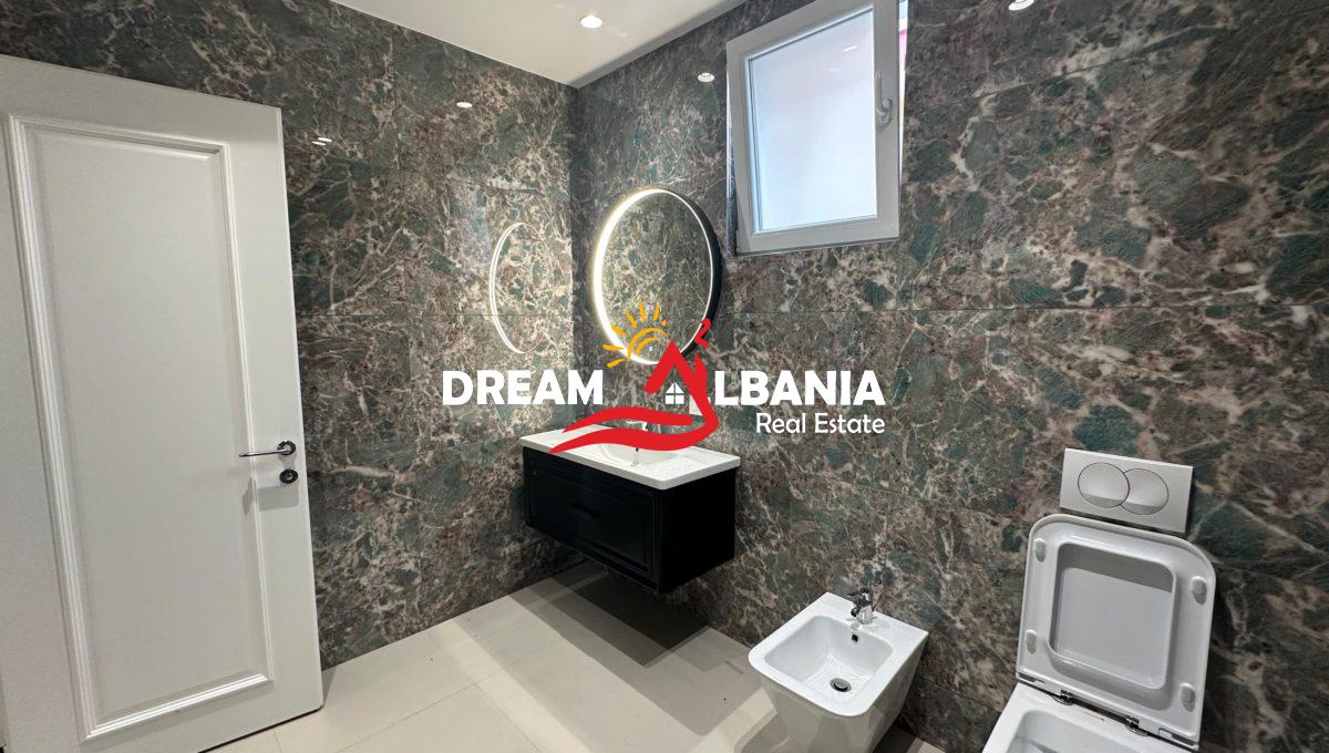 Jepen me qera 3 apartamente 2+1 tek rruga e Elbasanit prane Sofres se Ariut (ID 4251364) (18)