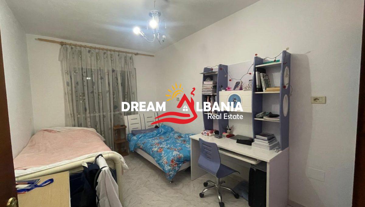 shitet-apartament-me-hipoteke-shkolla-e-bashkuar-okazion (4)