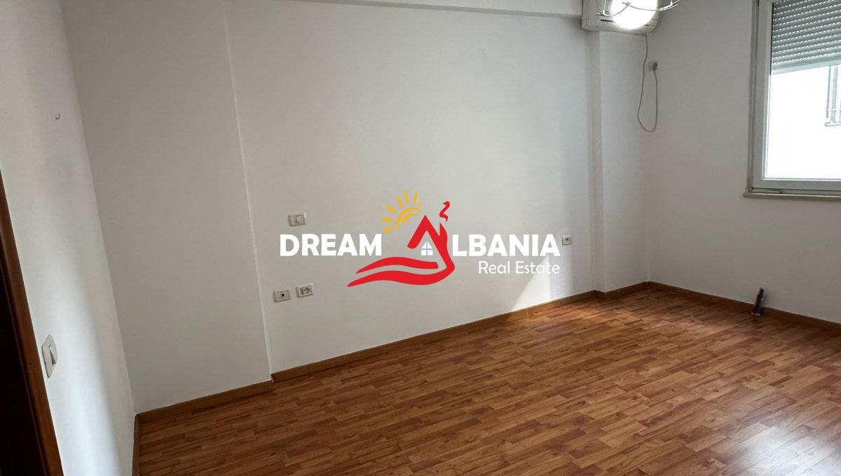 Ambjent per zyra me qera te Ish-Expozita prane Gjykates se Rrethit Gjyqesor (ID 42611234) (10)