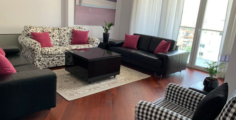 Квартира 2+1+2 в аренду на Wilson Square, улица Сулеймана Дельвина (ID 42215204).