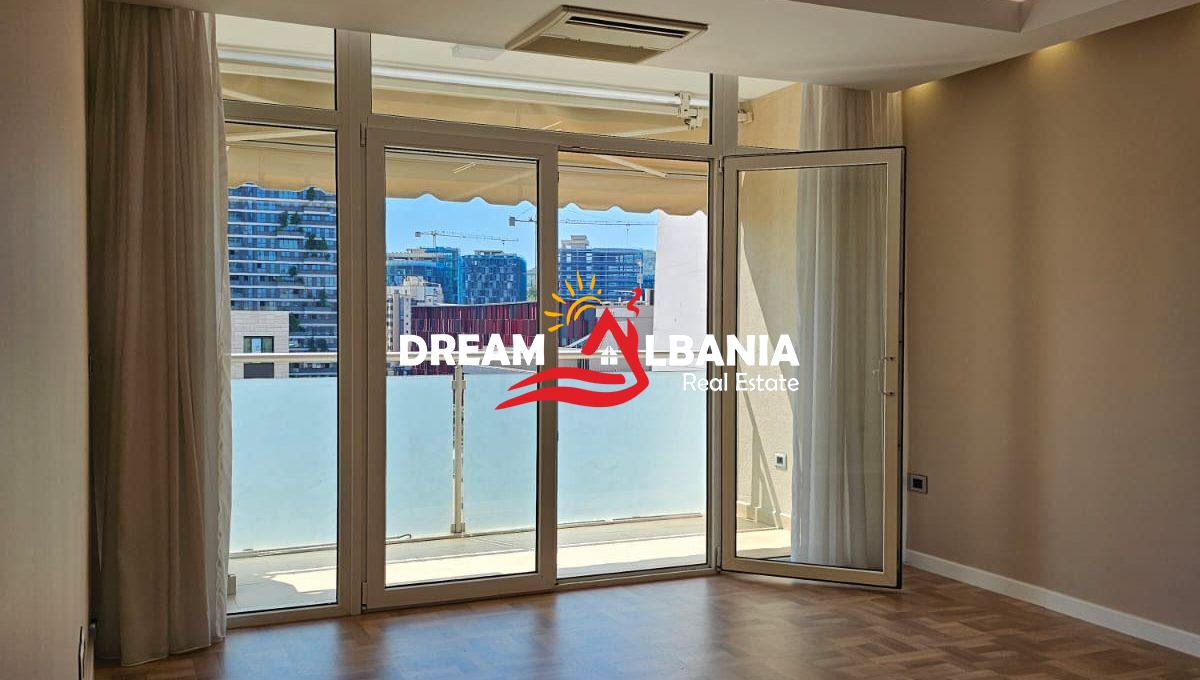 Jepet me qera ambient biznesi 3+1+post parkimi i perfshire ne Bllok prane Coin (ID 4231453) (4)