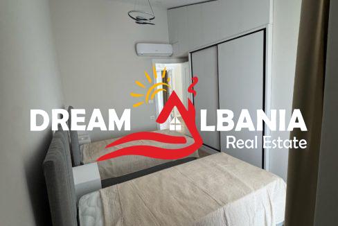 afdb72bb-a600-40a7-8337-f42532f024af