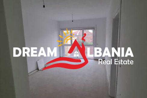 Ambient biznesi me qera shkolla qera (4)