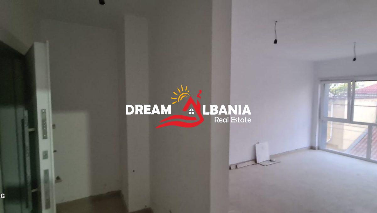 Ambient biznesi me qera shkolla qera (5)