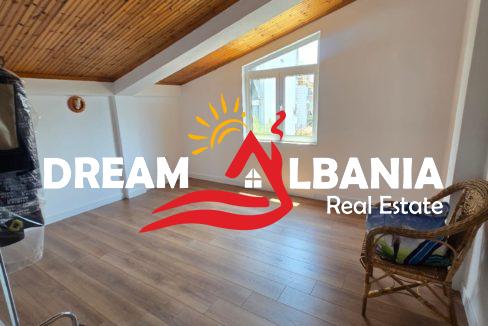 Dublex me Qera Rruga e Barikadave (15)