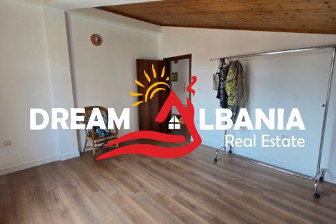 Dublex me Qera Rruga e Barikadave (20)