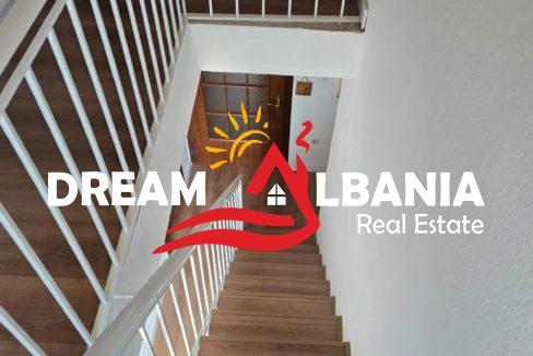 Dublex me Qera Rruga e Barikadave (3)