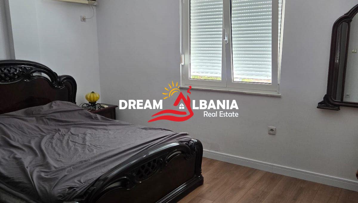 Dublex me Qera Rruga e Barikadave (6)