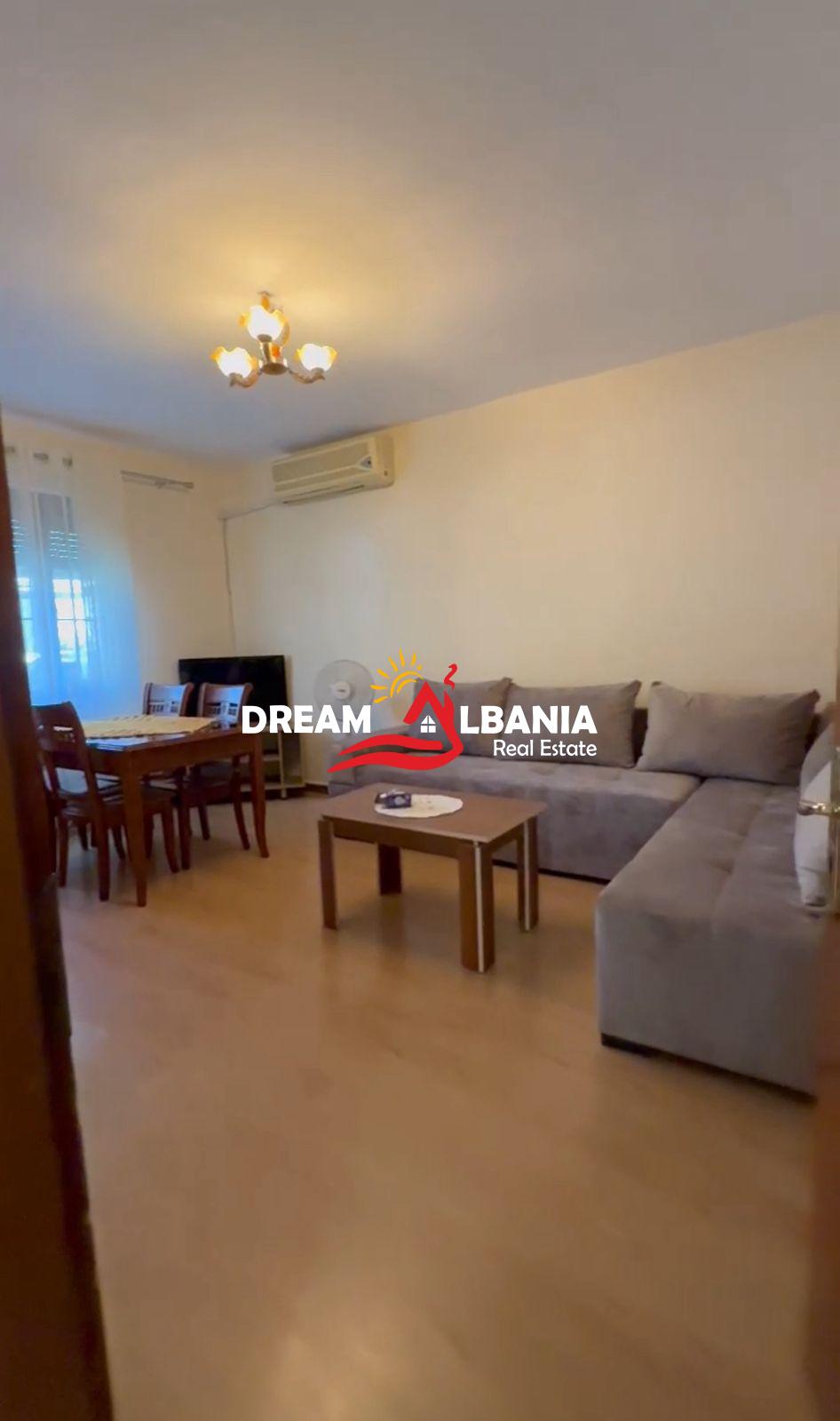 Apartament 2+1 per Qera ne Porcelan, prane Universitetit Europian ne Tirane (ID 4229442)