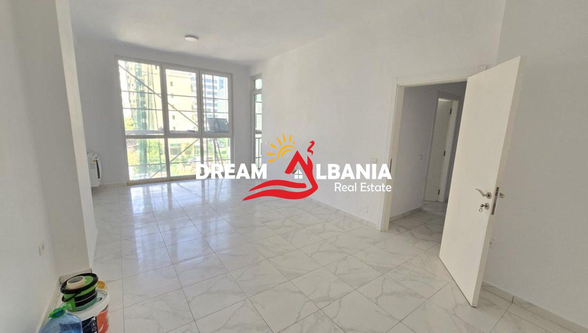 Ambjent per zyra me qera prane Square 21 rruga e Kavajes (ID 42611321) (13)