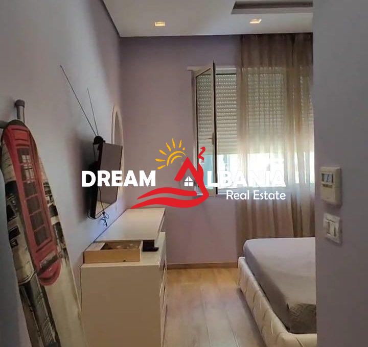 Apartament 3+1 me qera Bulevardi Zogu i pare (11)