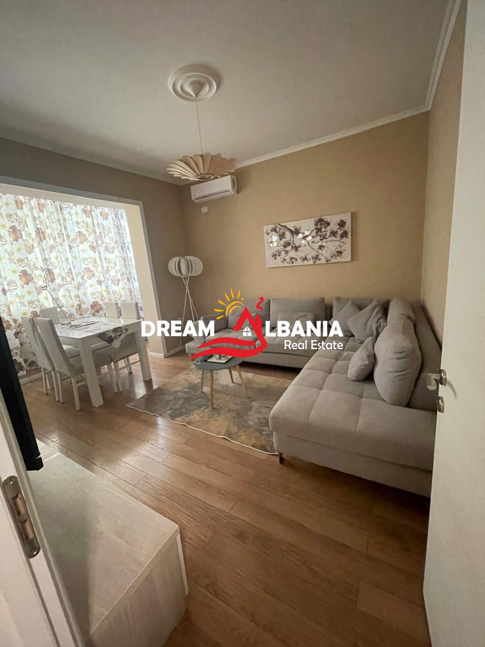 Jepet apartament me qera 1+1 rruga Mine Peza ID ( 4219461)