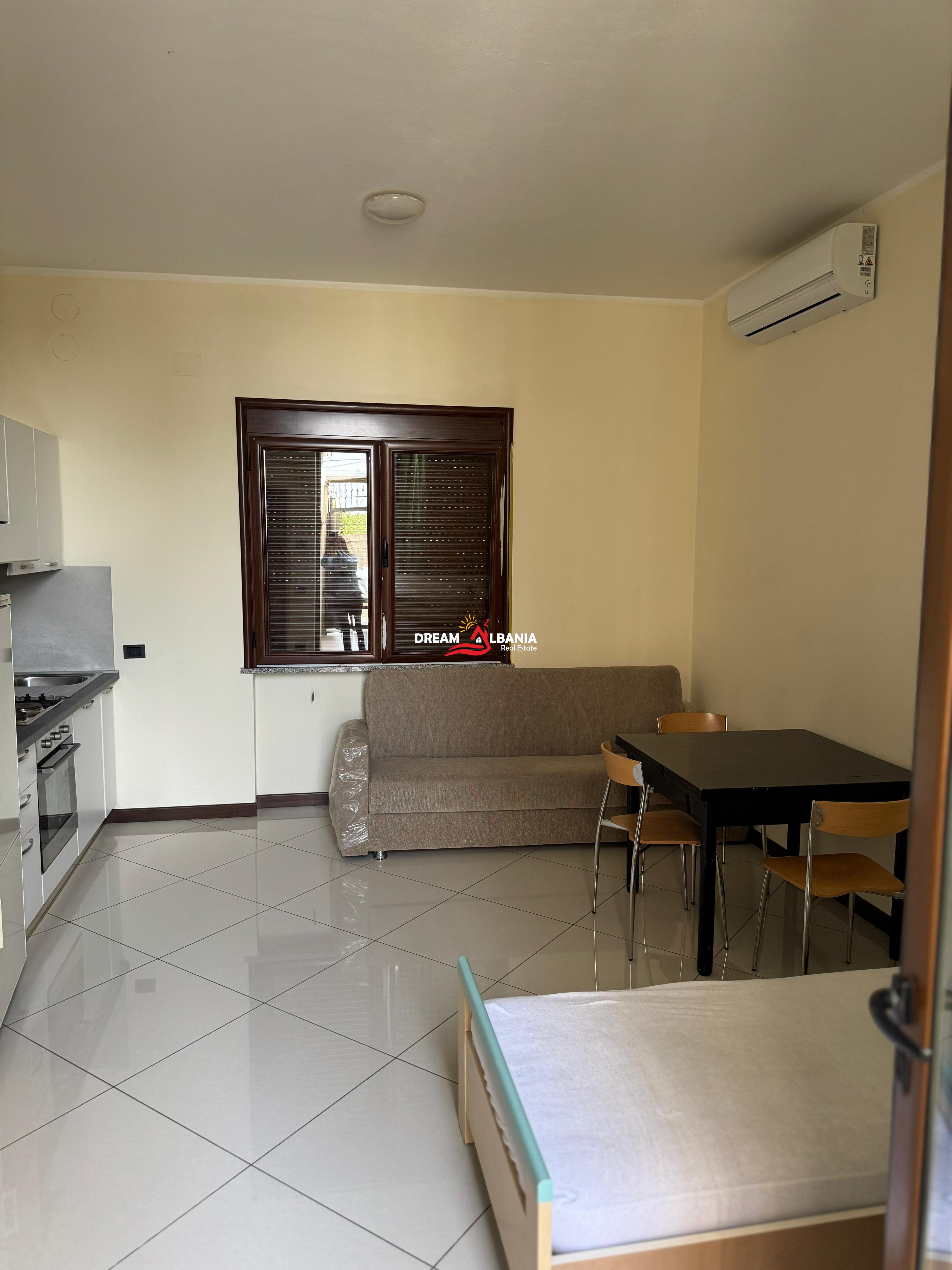 Garsoniere me qera ne kat vile ne Kinostudio, prane “Kopshtit Lala” (ID 4201085)