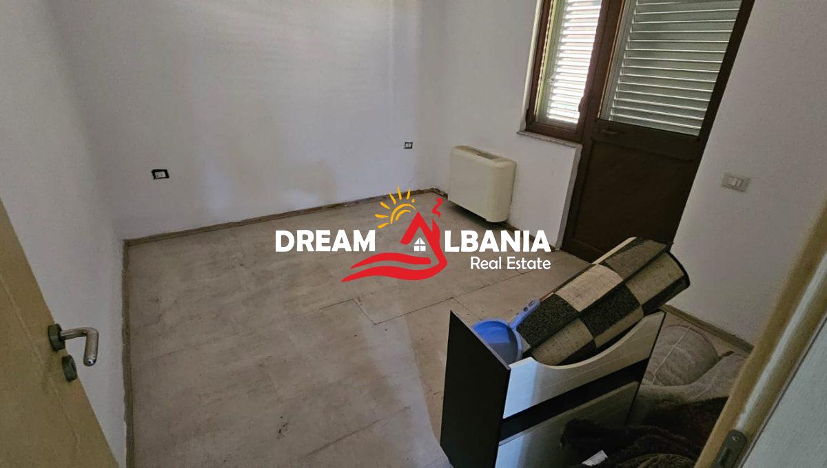 WhatsApp Image 2025-08-28 at 00.19.21 (1)