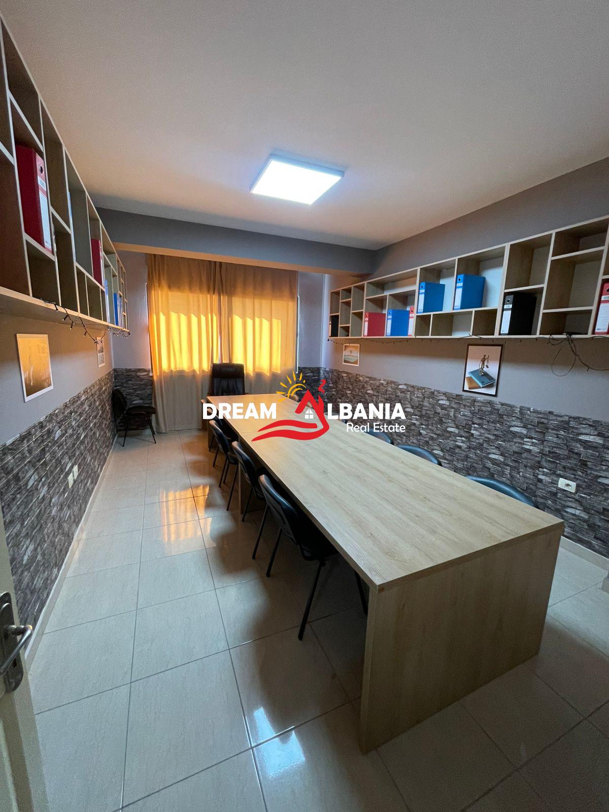 1+1 apartment for rent, for offices (42611076)