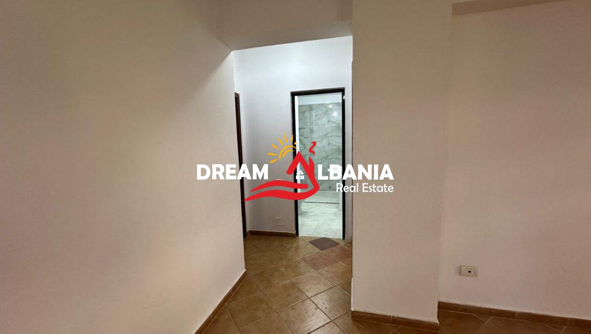 Apartament 2+1+2 ne shitje ne rrugen e Kavajes prane Square 21 (ID 41212021) (3)