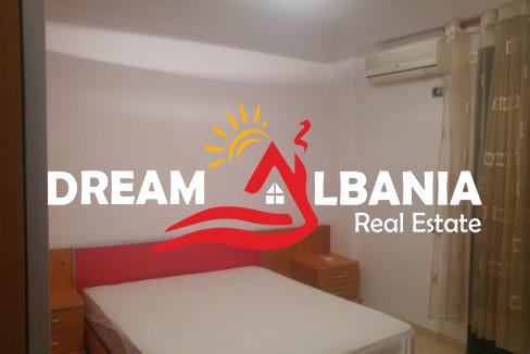 Jepet me qera apartament 2+1 ne rrugen Ferit Xhajko prane tregut te Medresese (ID ) (6)