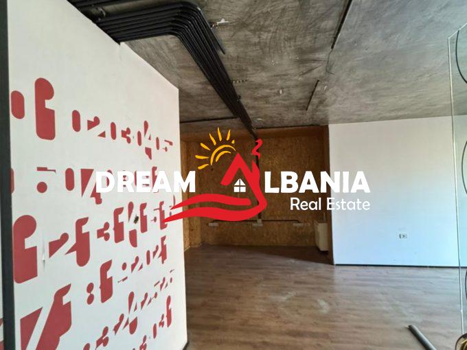 Ambient Komercial/ZYRE me qera ne Myslym Shyr, Prane "Gjykates se Larte"– Tirane (ID 42611364)