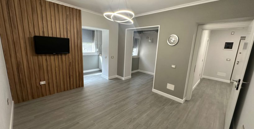 Jepet me qera apartament 1+1 ne rrugen Qemal Stafa prane Shkolles se Kuqe (ID 4219472)