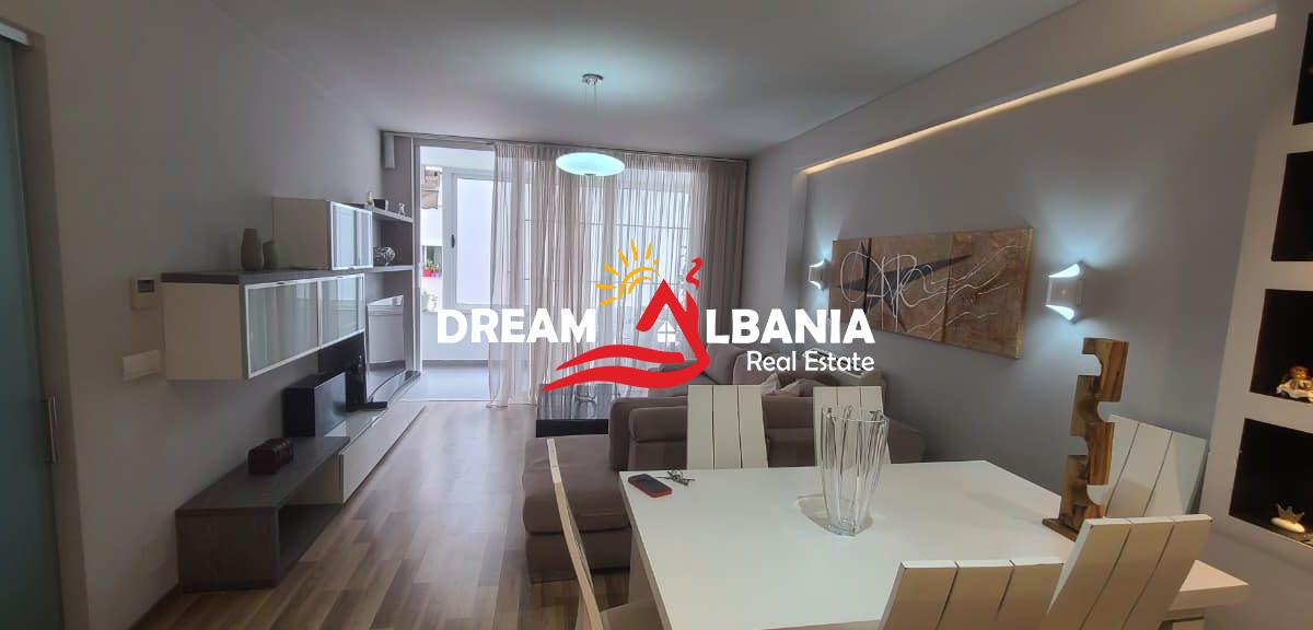 Super apartament 2+1 me qera ne qender (12)