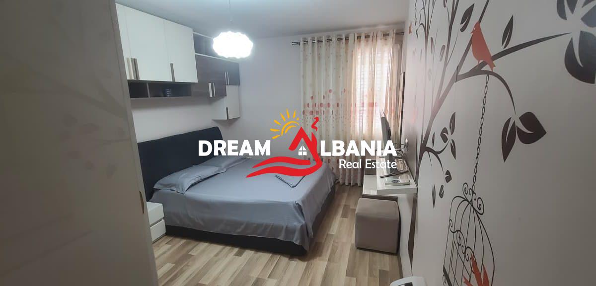 Super apartament 2+1 me qera ne qender (18)