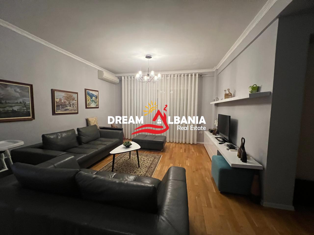 Apartment 2+1+2 for rent on Peti Street near the Zoo Id(42215431)