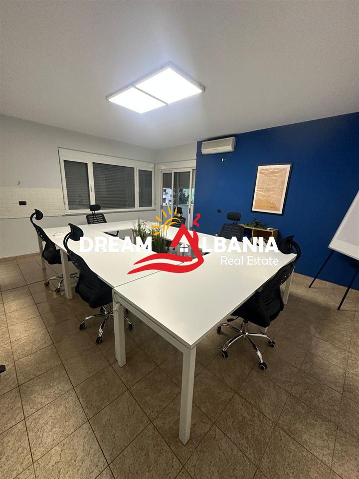 Jepet zyre me qera ne Bllok, Tirane (ID 42611386)