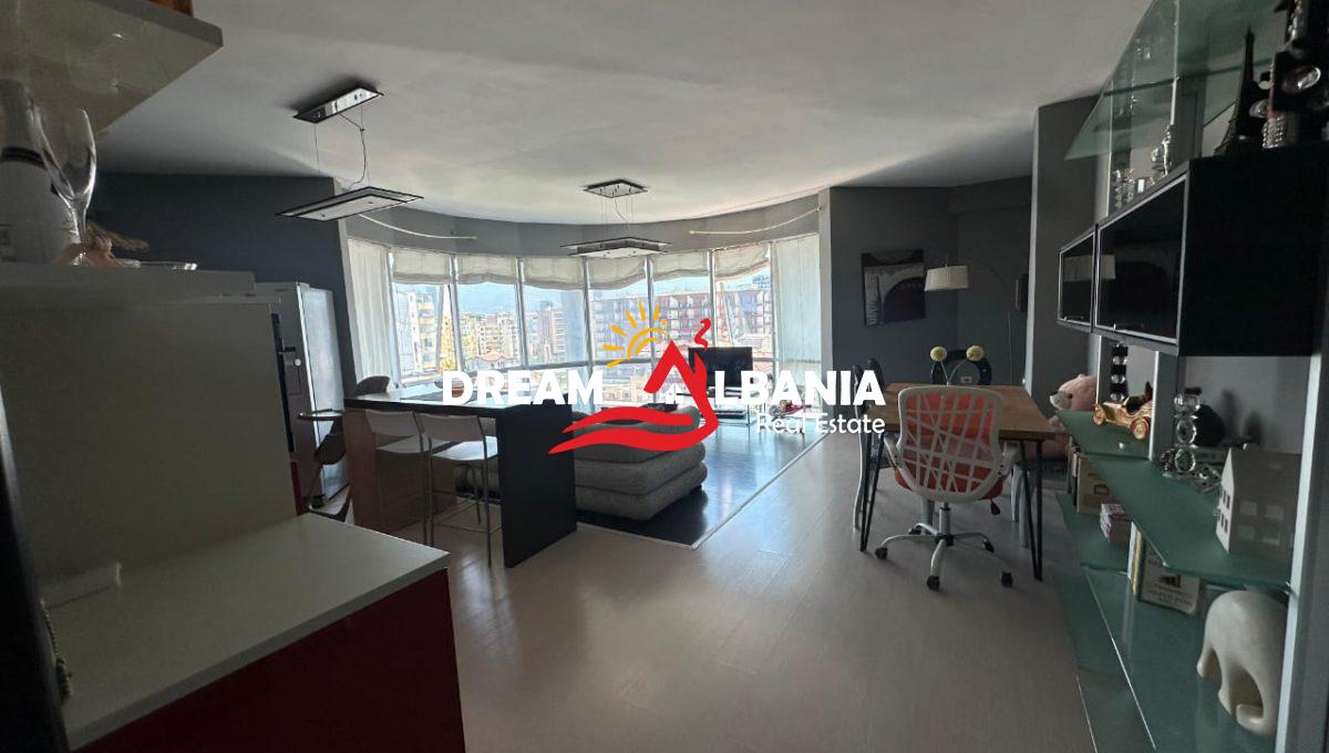 593b80e9-fb21-4c8c-93ee-2a097300bc8f