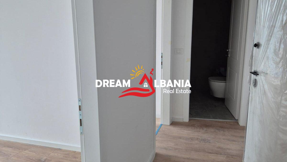 Jepet me qera apartament biznesbanimi 2+1+2 dhe parking i perfshire tek liqeni i Tiranes, kompleksi Lake View (ID 42611396) (9)
