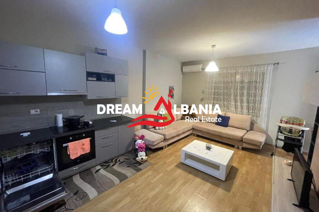 Shitet apartament 2+1 ne Shkoze prane Komplesit Tom Doshi (ID 41212135) (2)