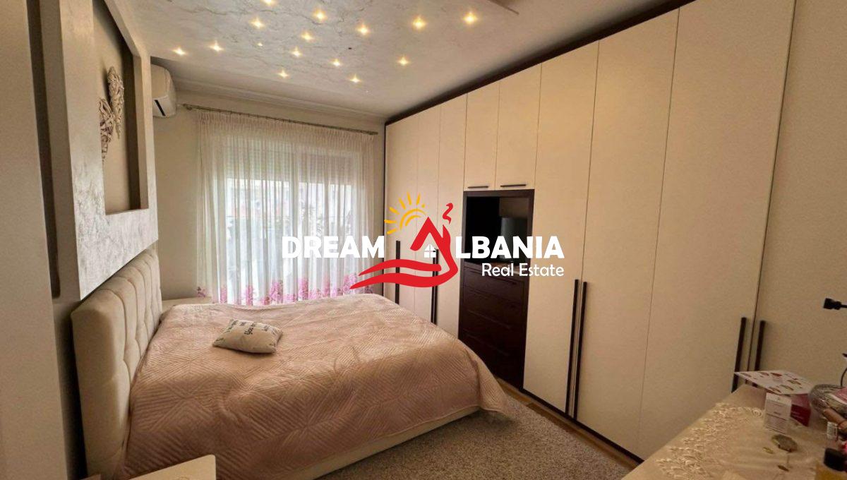 WhatsApp Image 2025-12-05 at 9.21.58 PM (4)