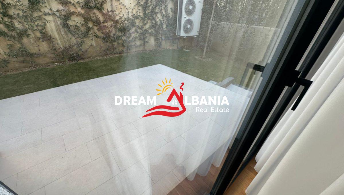 jepet me qera vile prane teg 4251430 (26)