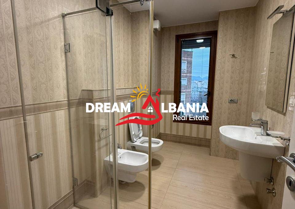 Ambient biznesi me qera delijorgji (2)