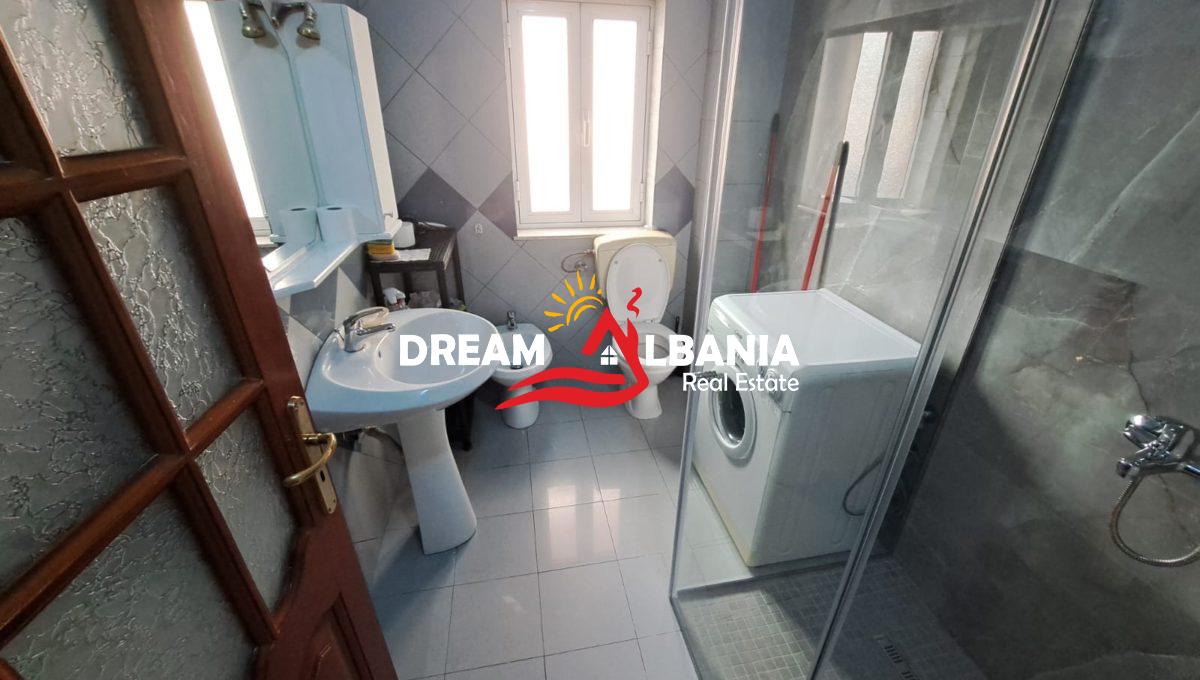 Apartament 2+1 me qera rruga e kavajes (8)