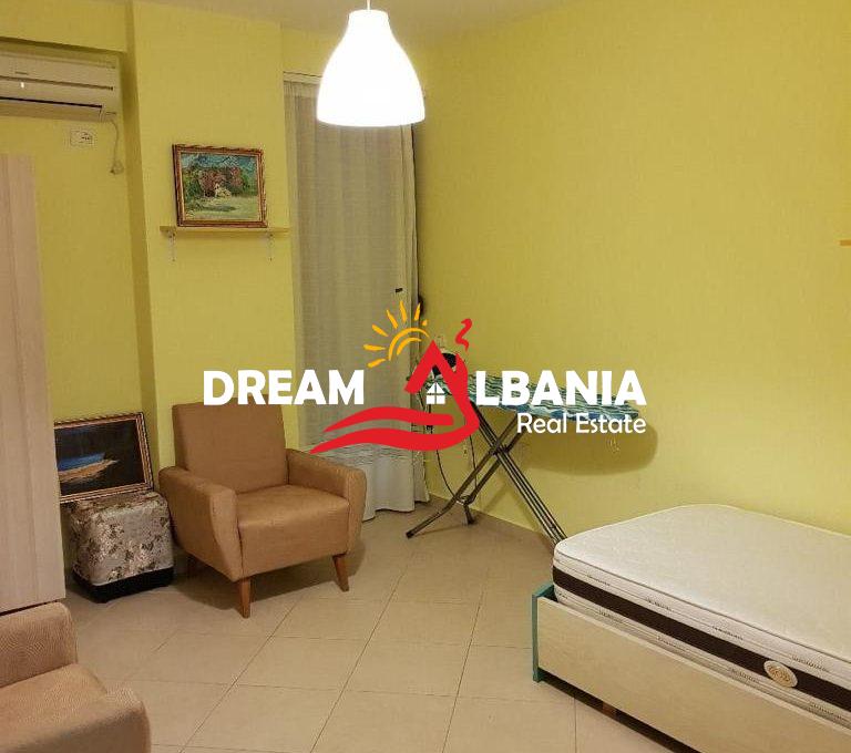 Jepet me qera apartament 2+1+2 ne rrugen e Barrikadave prane Gjimanzit Sami Frasheri (ID 42215457) (15)