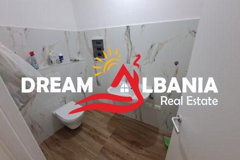 Zyre me qera donika center (1)