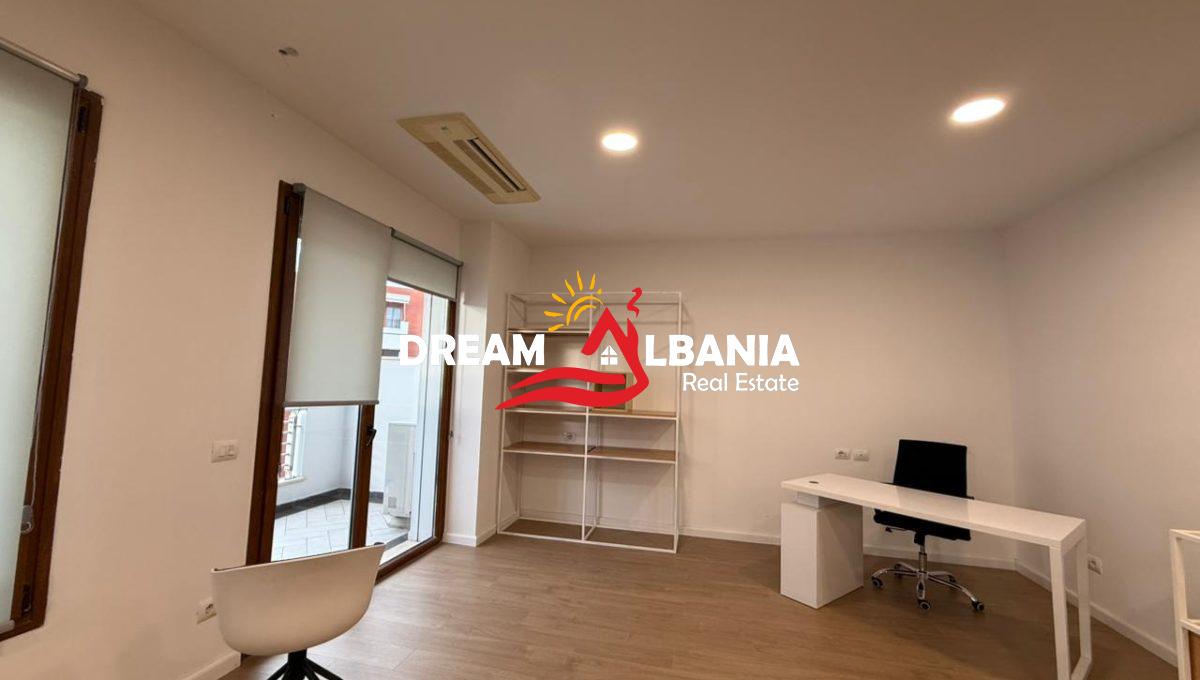 Ambient Biznesi me qera hilton (3)