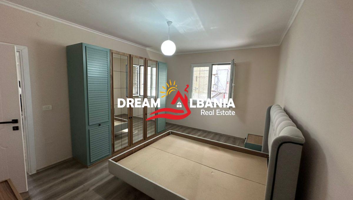 Shitet apartament 1+1 ne bulevardin Bajram Curri prane Deliorgjit (ID 4119467) (2)