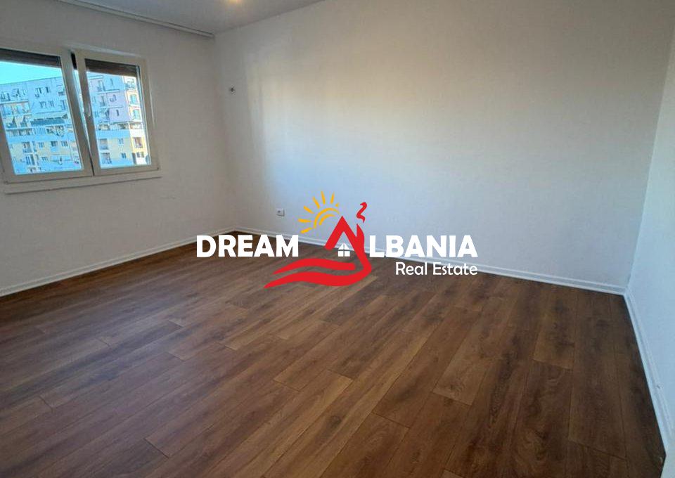 Shitet apartament 1+1 ne rrugen Kongresi i Manastirit, kryqezimi i Oxhakut (ID 4119468) (6)