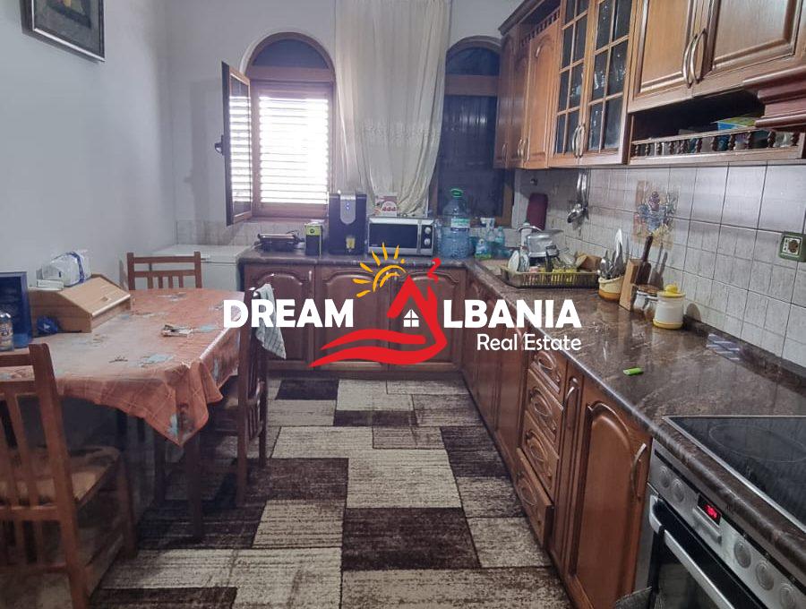 Vile me Qera tek 5 Maji (7)