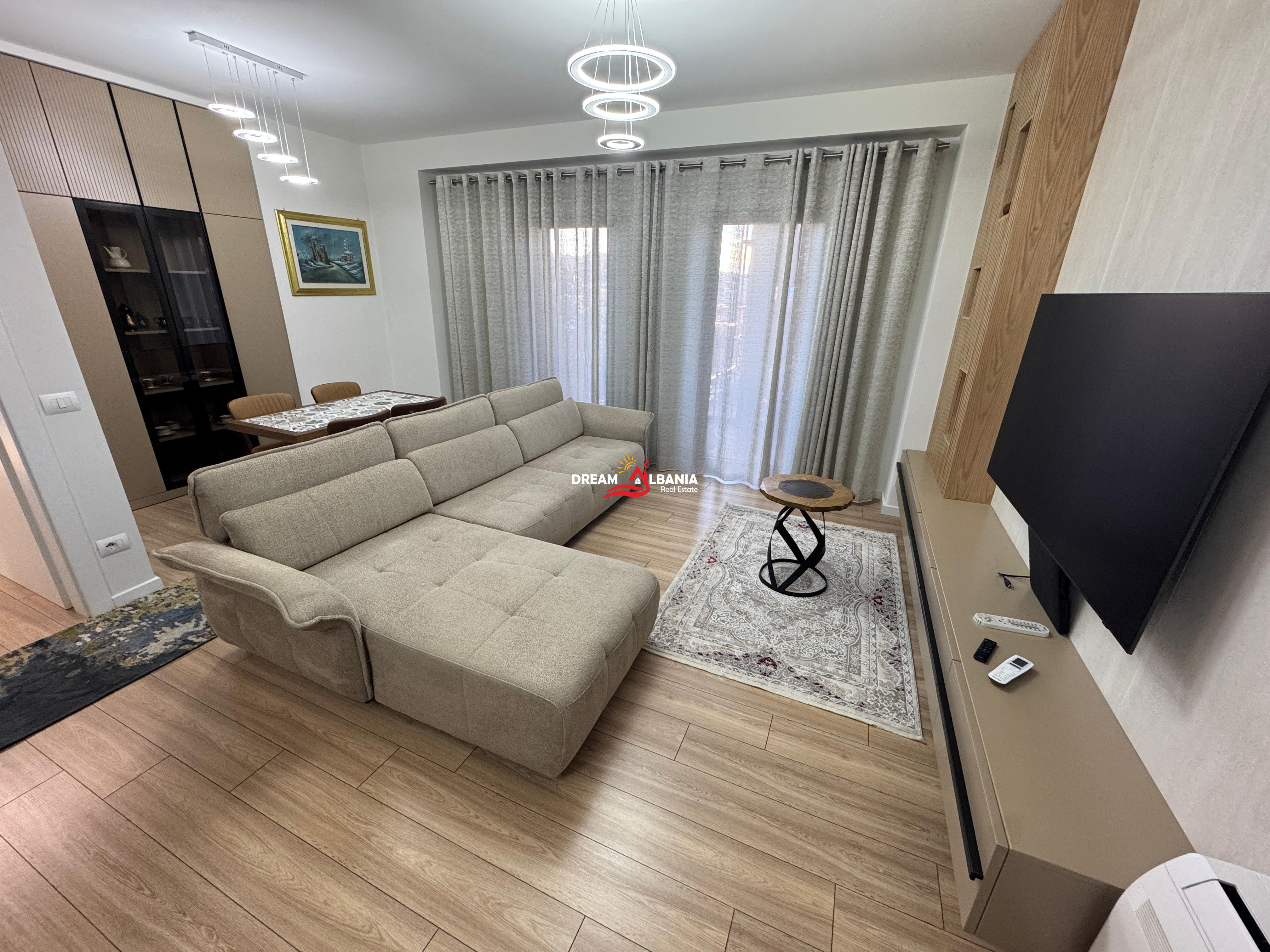 Jepet apartament 3+1+2 tualete me qera tek Tirana Garden Building ( ID 4231485 )