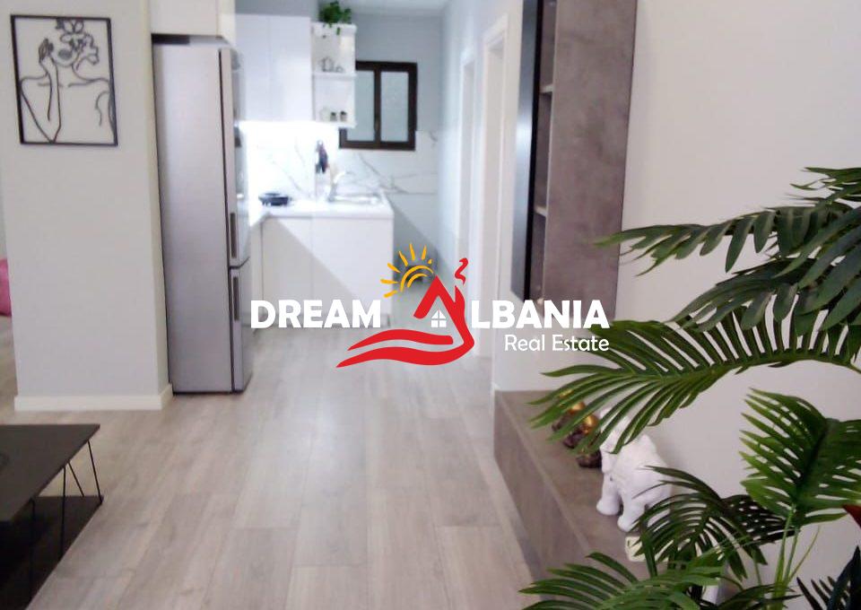 2+1 ne shitje tek 21 dhjetori (2)