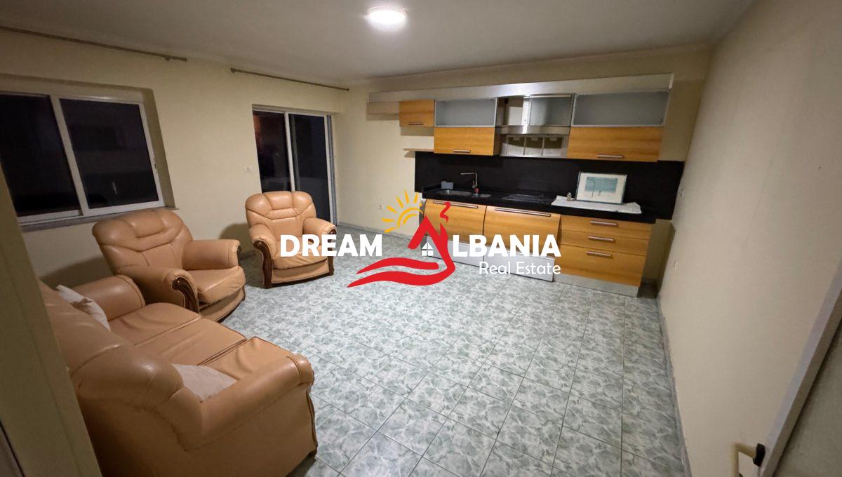 Apartament 3+1 per shitje Tirane (1)