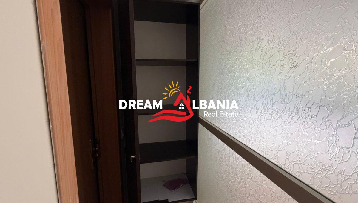 Jepet me qera ambient biznesi Duplex tek Pazari i Ri prane Bolv Oil (ID 42611418)f (10)