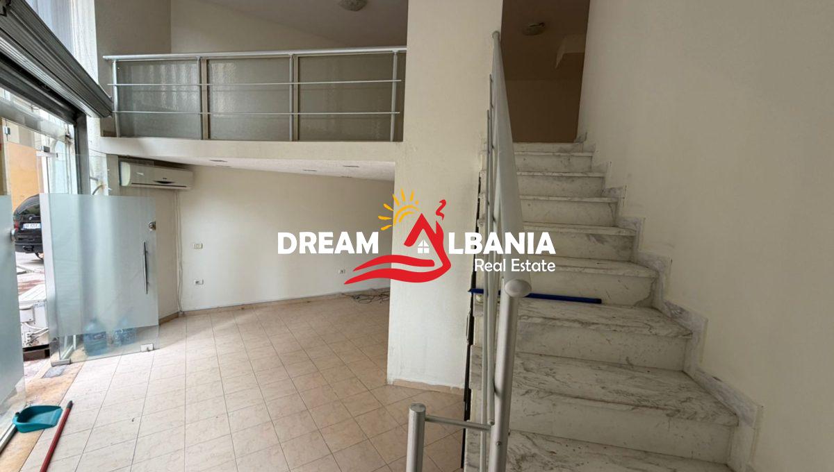 Jepet me qera ambient biznesi Duplex tek Pazari i Ri prane Bolv Oil (ID 42611418)f (4)