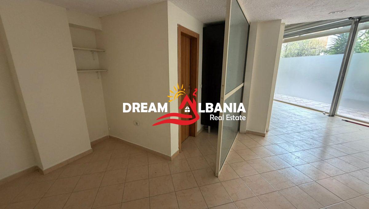 Jepet me qera ambient biznesi Duplex tek Pazari i Ri prane Bolv Oil (ID 42611418)f (6)