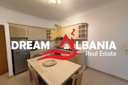 Jepet me qera apartament 2+1 tek Pazari i Ri prane BKT (ID 42215513) (3)