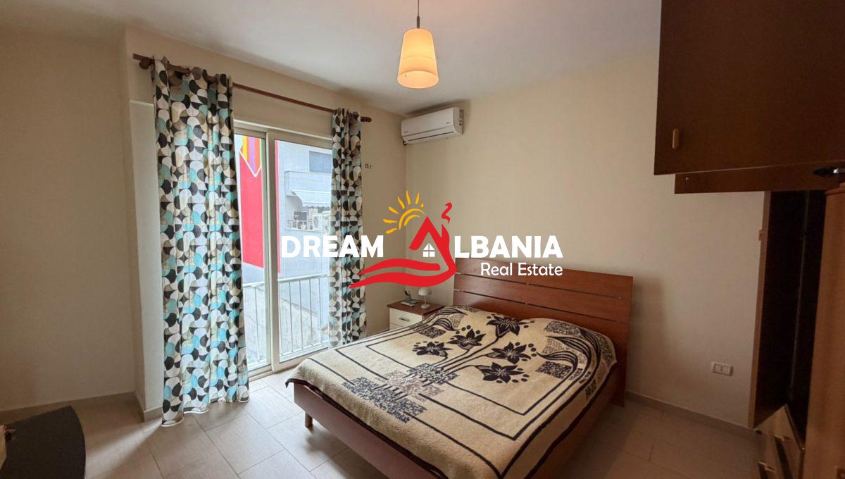 Jepet me qera apartament 2+1 tek Pazari i Ri prane BKT (ID 42215514) (1)